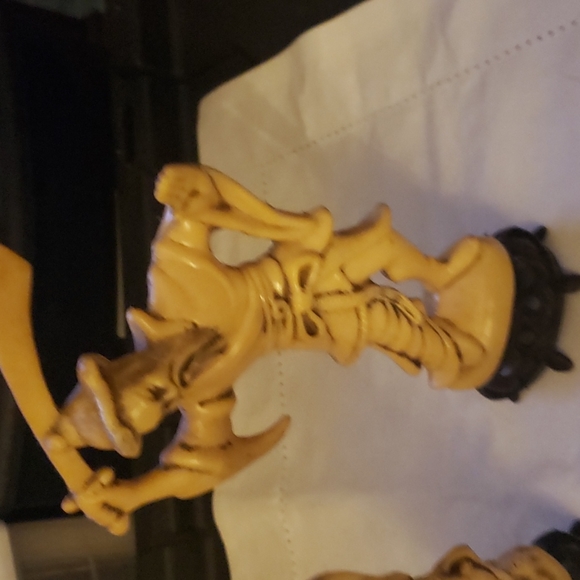 Japanese Statues - Picture 3 of 4